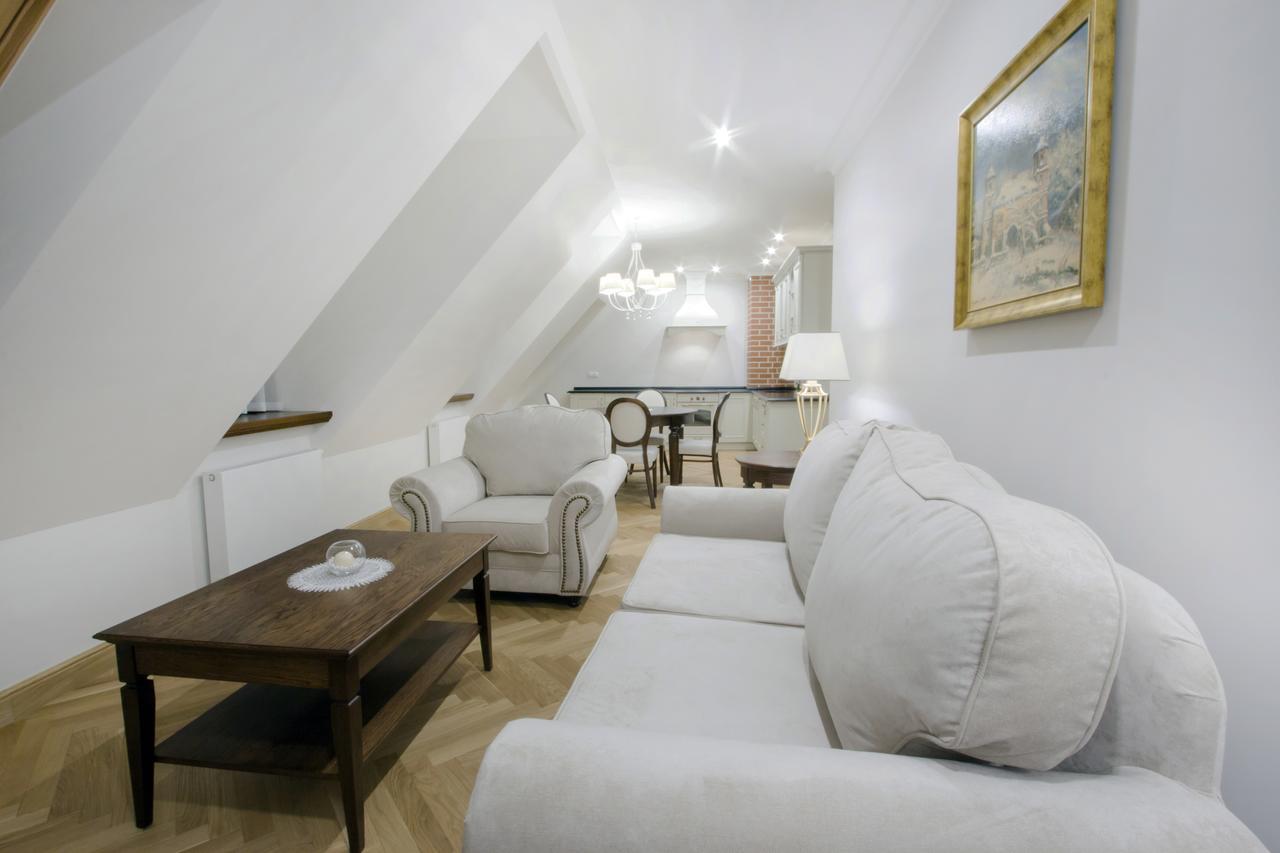 Hg Hotel Toszek Extérieur photo