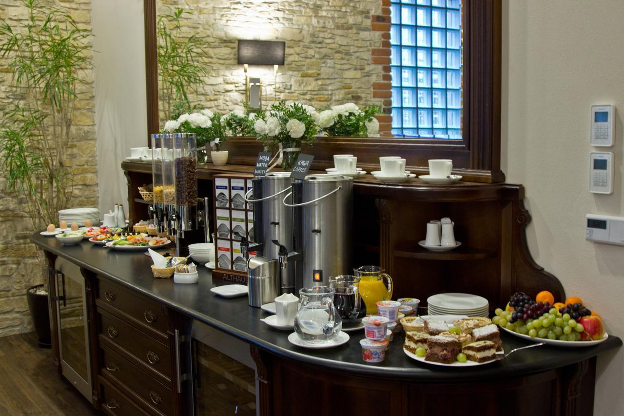 Hg Hotel Toszek Extérieur photo
